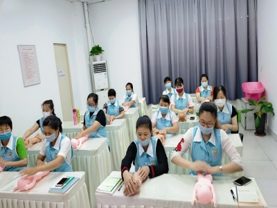 珠海市月嫂培訓基地正在招生中，想拿高薪聯(lián)系同輝家政